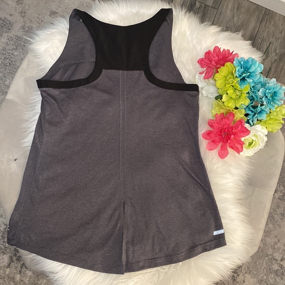 NWOT Danskin MED Black & Gray Racerback Workout Tank - Picture 2 of 4